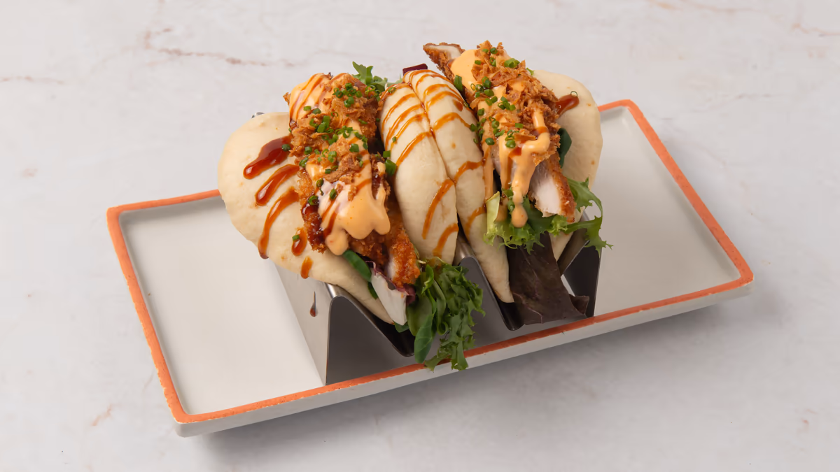 Bao buns στον ατμό με σάλτσα